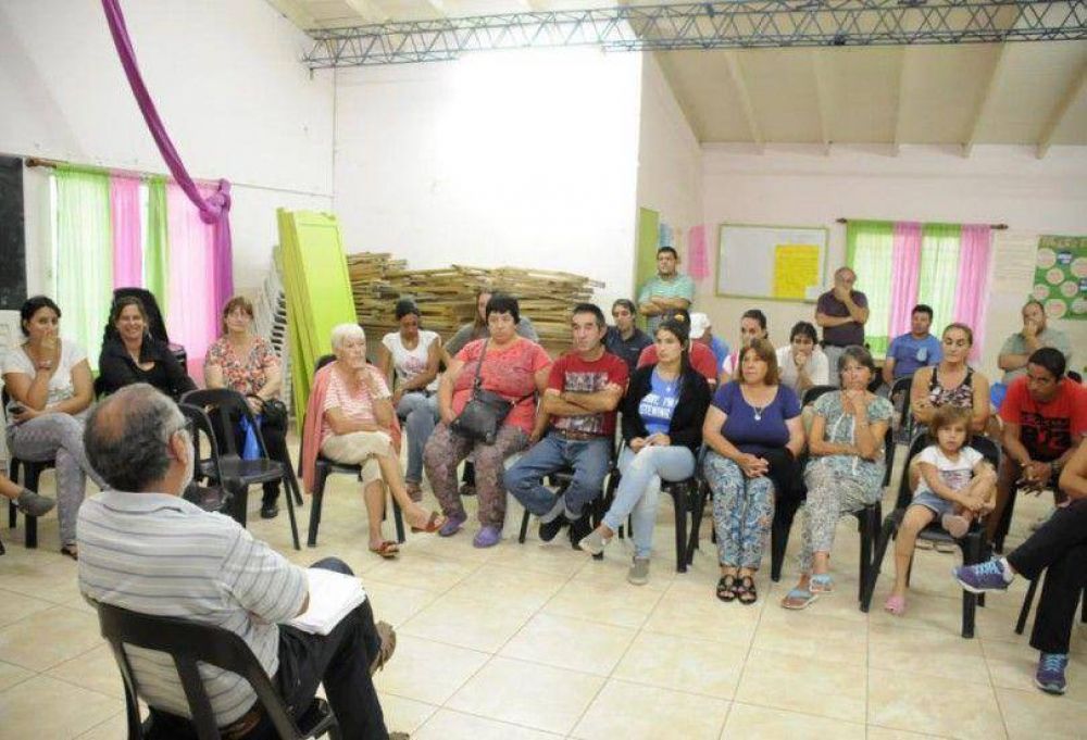 En el barrio San Juan buscan conectar el servicio de cloacas por su cuenta