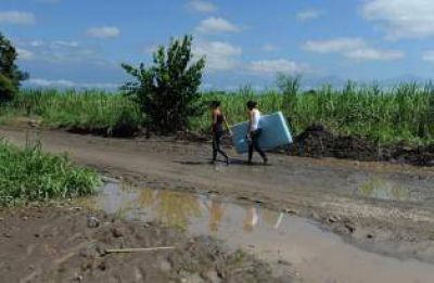 Pobladores del sur dependen de la solidaridad y del Estado