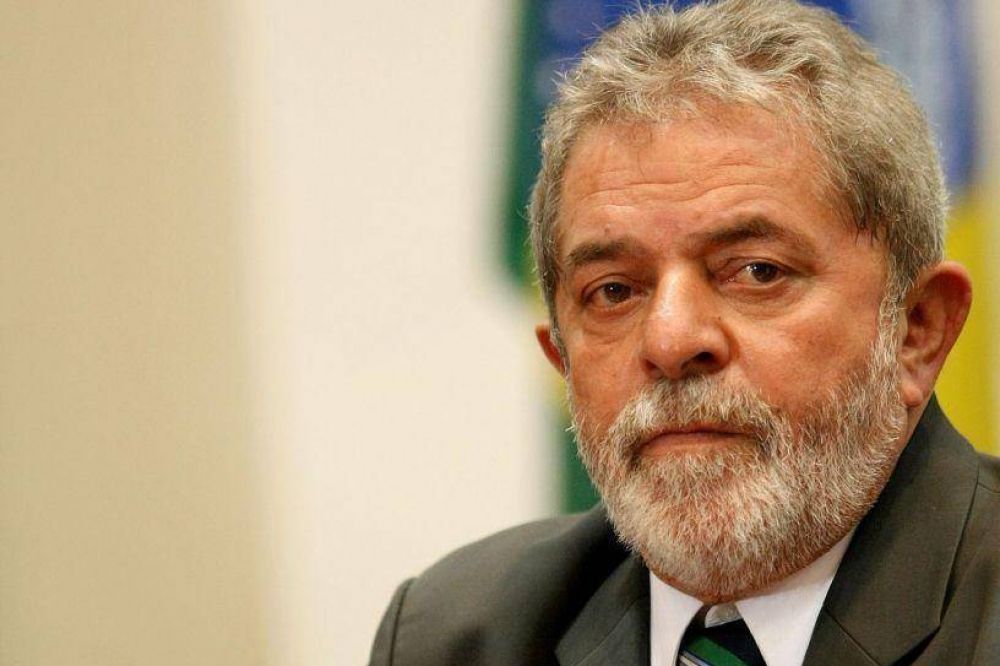 Los brasile�os desconf�an de Lula, seg�n un sondeo