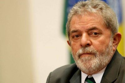 Los brasile�os desconf�an de Lula, seg�n un sondeo
