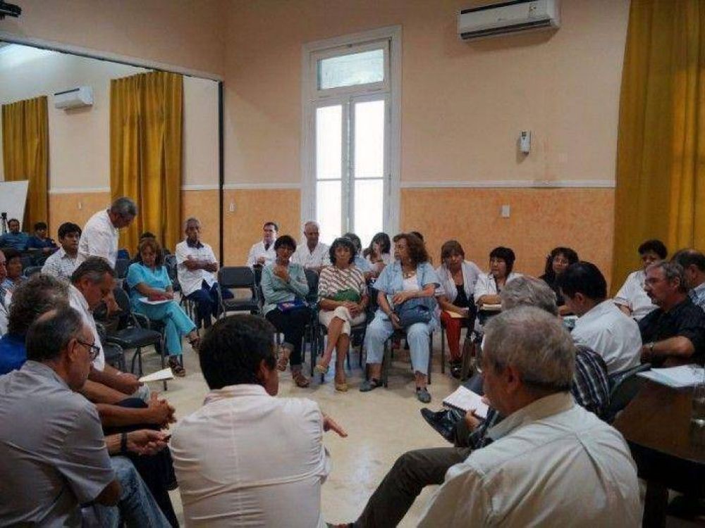 Reuni�n interdisciplinaria con el equipo del hospital San Roque