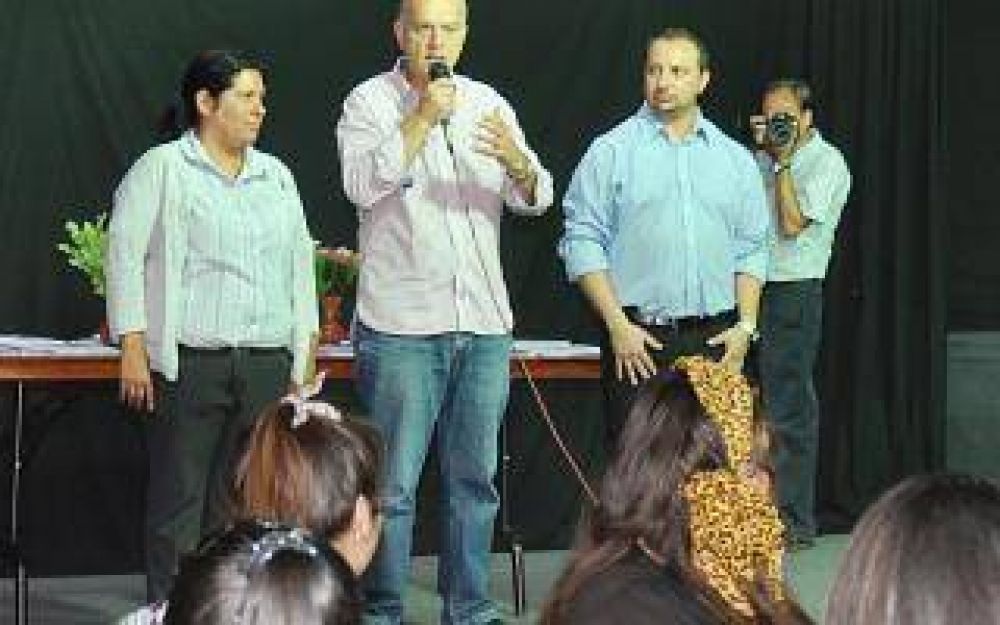 Lan�s: Empleo para 420 j�venes tras acuerdo con Mc Donald's