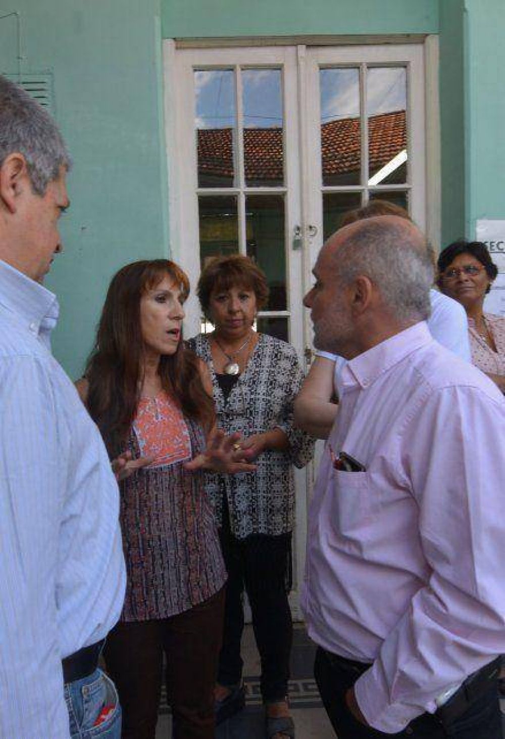 SUTE para y juega su �ltima carta: si hay aumento por decreto, que no lo avale la Legislatura