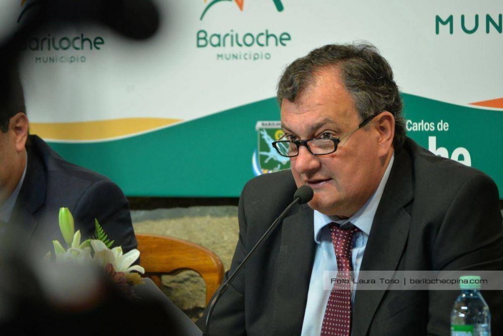 Gennuso viaj� a Washington y no estar� para recibir a Macri