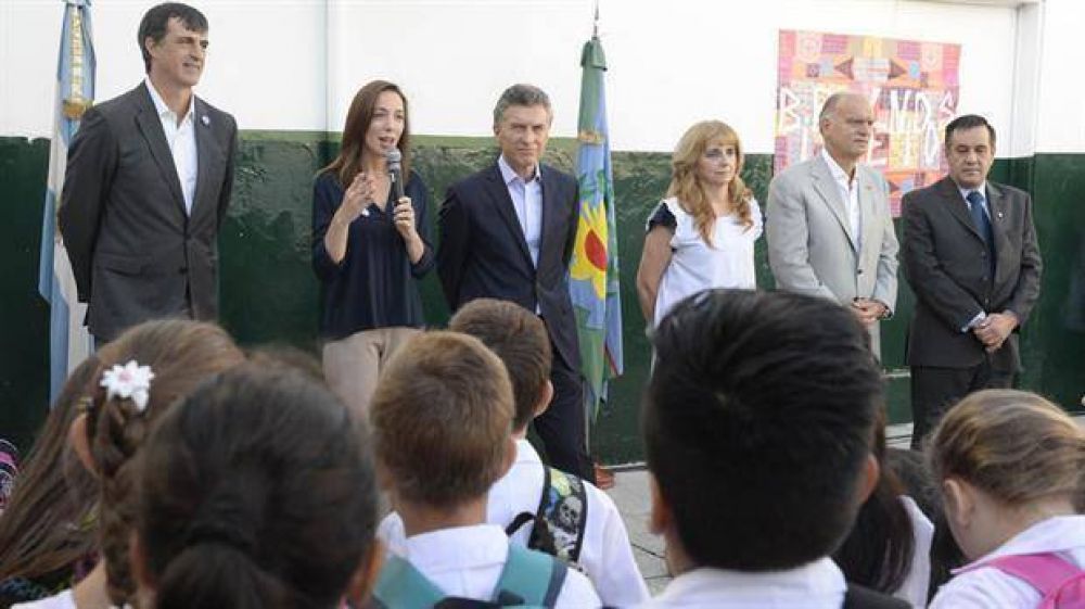 Macri inaugur� el ciclo lectivo en una escuela de Buenos Aires, pero en ocho provincias no comenzaron las clases