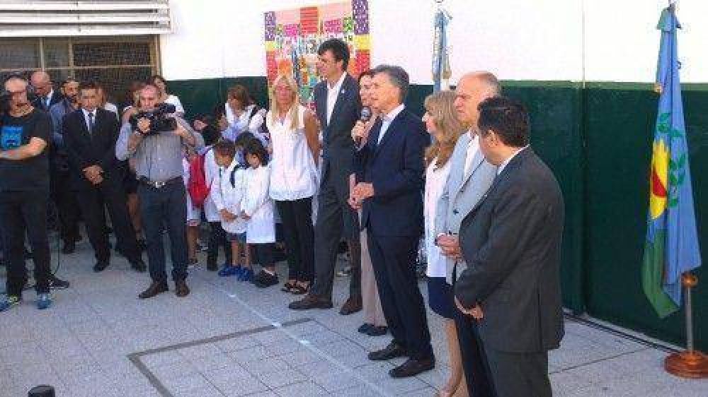 Macri agradeci� a los gremios
