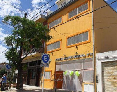 En el inicio del ciclo lectivo, Ferraresi inaugur� el nuevo edificio del Jard�n N� 32