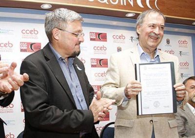 Una millonaria demanda del ENOHSA paralizar�a a Cosqu�n