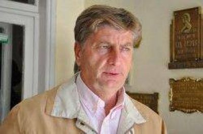 Ziliotto duro: �Leher tiene que informarse antes de opinar�