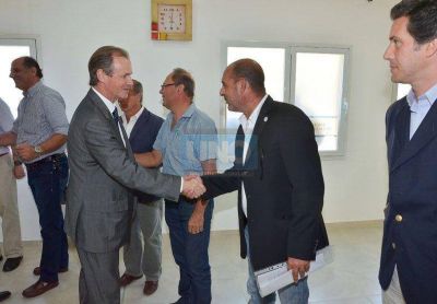 El gobernador recibi� a la Mesa de Enlace y prometi� no aumentar la presi�n fiscal