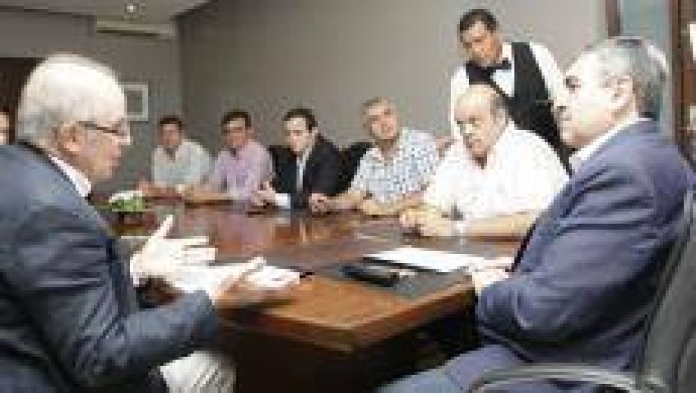 El boleto estudiantil gratuito incluir� a las escuelas de la UNT