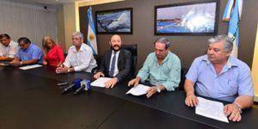 Confirman aumento del 35% en tres tramos para los empleados p�blicos