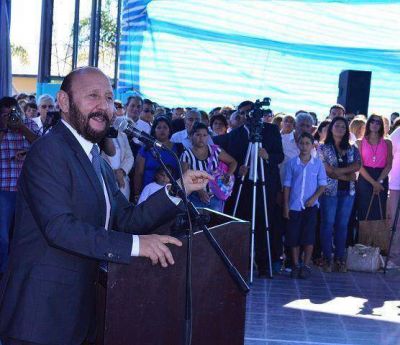 Insfr�n lanz� el ciclo lectivo 2016 y agradeci� la paciencia de los docentes