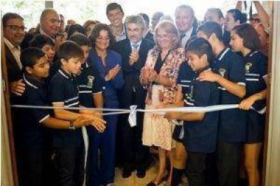 No se mencionaron propuestas para mejorar la calidad educativa, pero se pidi� a los alumnos que cuiden los edificios escolares.