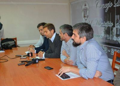 La UCR pide �di�logo y defensa de las autonom�as municipales�