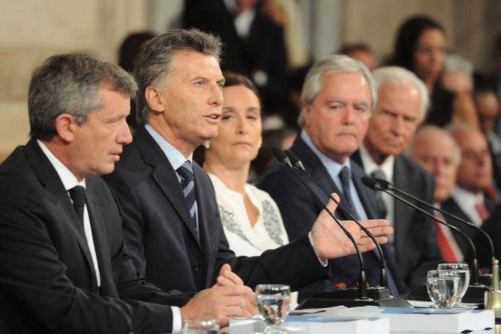 Con fuertes cr�ticas a la herencia recibida, Macri traz� sus ejes de gobierno