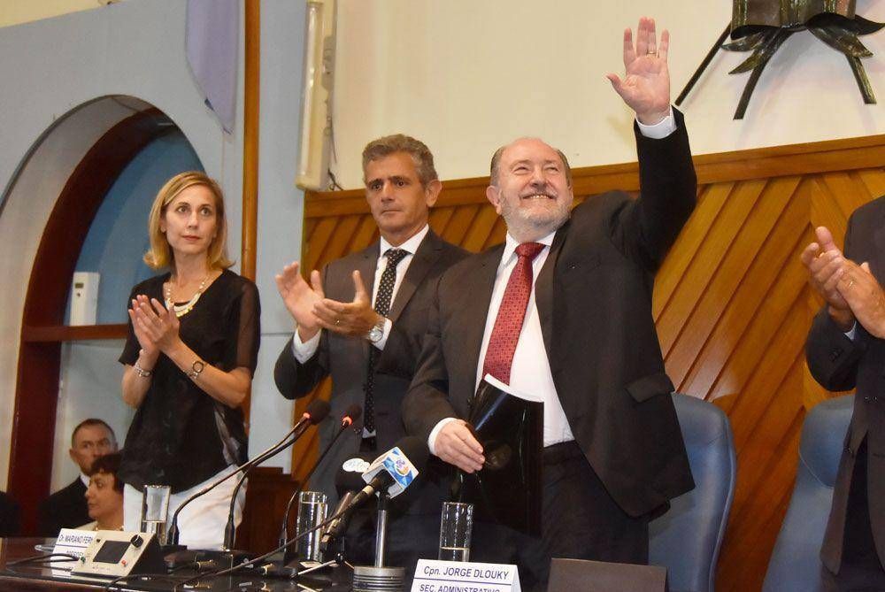 Verna revel� que Jorge dej� la Provincia en d�ficit