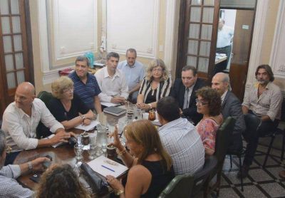 Este mi�rcoles los docentes vuelven a las escuelas, y el jueves, a la paritaria