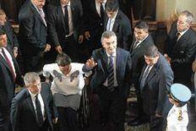 Con un tono agresivo y unas pocas propuestas