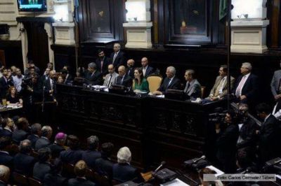 Maxi Abad: �Hoy la esperanza se compone de planificaci�n de gesti�n�