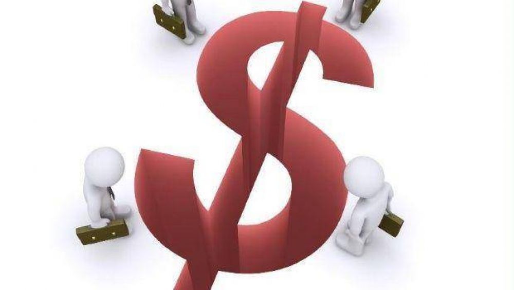 Claves para entender por qu� el d�lar oficial es m�s caro que el paralelo