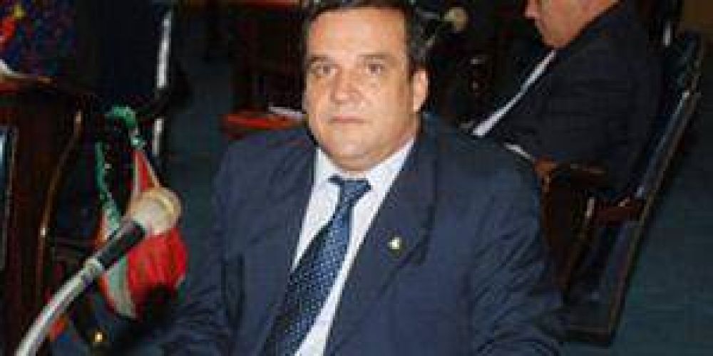 Z�rate fustig� la �fragilidad� de la pol�tica oficial contra el narcotr�fico