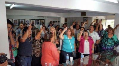 El Congreso del PJ Jujuy confirm� las internas para el 20 de marzo: �es una nueva derrota del fellnerismo�