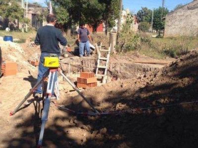 Instalan bombas sumergibles en Claromec�