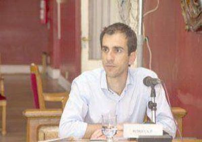 Petrecca recibe a Sarqu�s en el municipio
