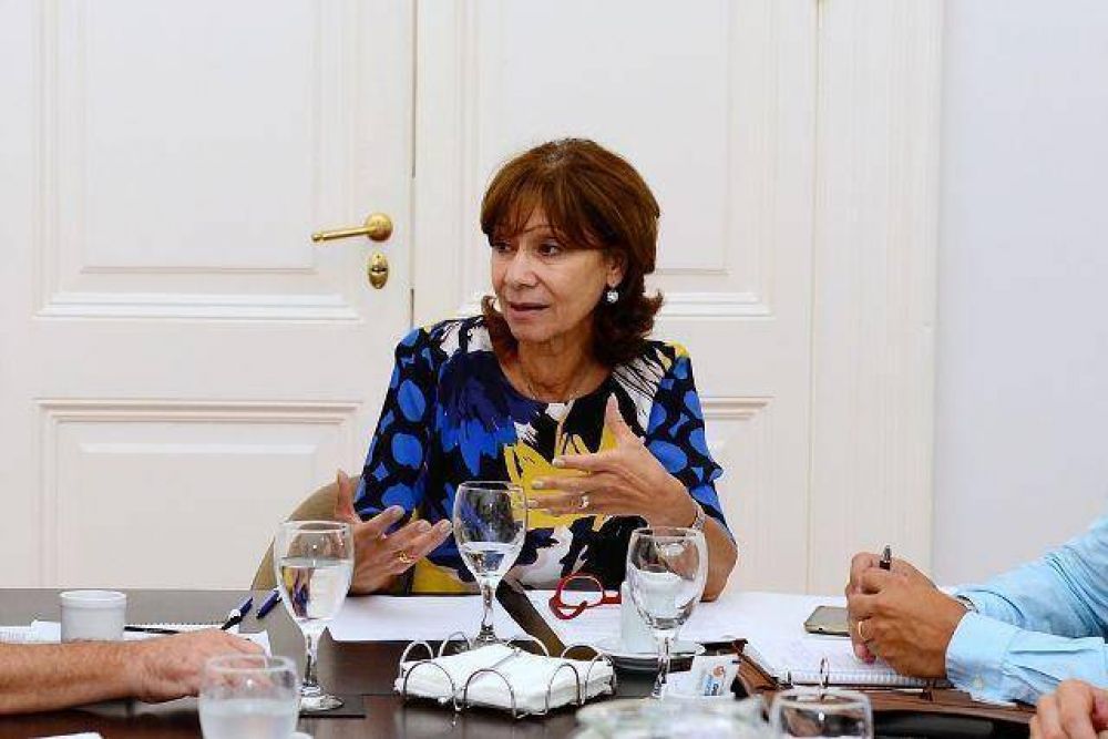 Alicia Aparicio sobre la relaci�n de SF con la Provincia: �Hay di�logo pero la salud y la educaci�n no pueden esperar�