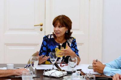 Alicia Aparicio sobre la relaci�n de SF con la Provincia: �Hay di�logo pero la salud y la educaci�n no pueden esperar�