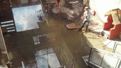 Un barrio entero inundado de desechos cloacales