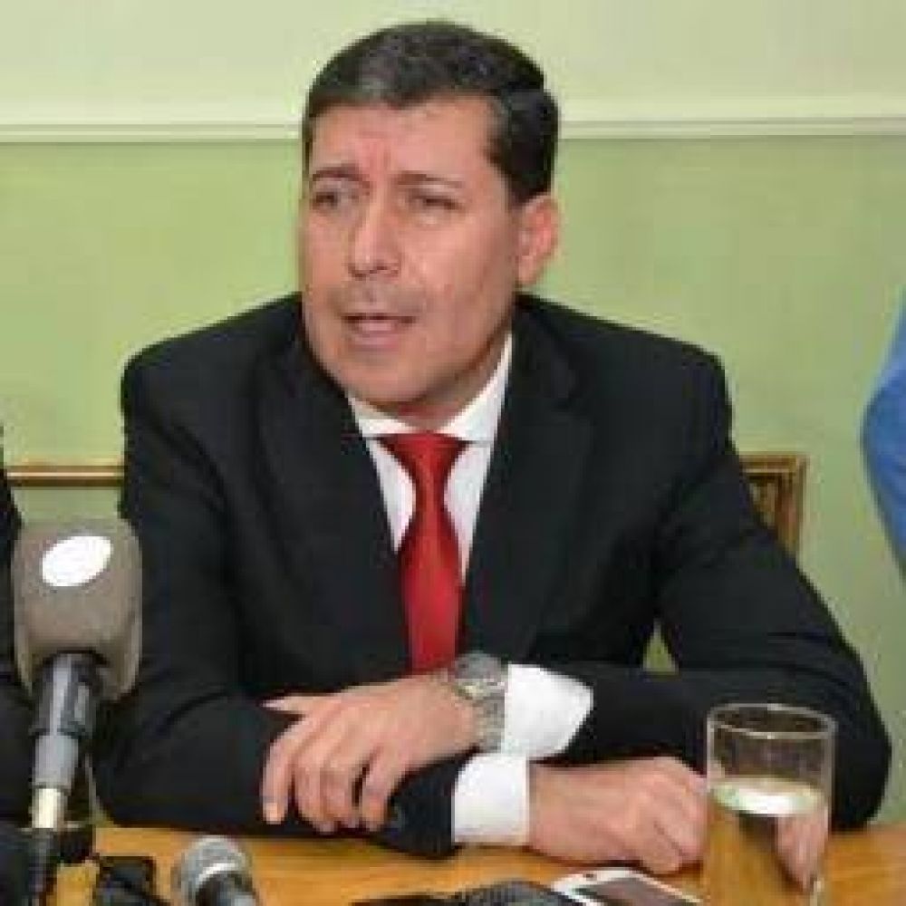 Por en�sima vez, Casas dijo que �no habr� miner�a sin licencia social�