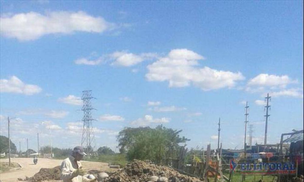 Construyen nuevos desag�es pluviales en el Pirayu�