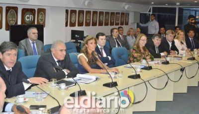 Guti�rrez particip� de la reuni�n en el CFI junto a gobernadores justicialistas