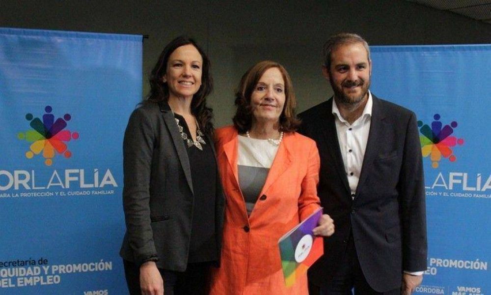 Schiaretti reflot� el �cuarto mes� en el sector privado que hab�a quitado De la Sota
