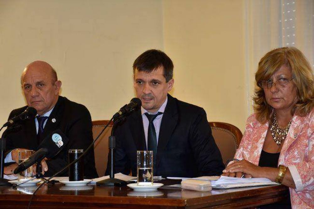 Altolaguirre esquiv� hablar de la 