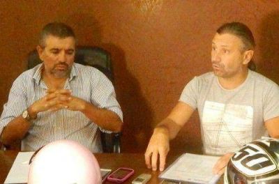 Marcos Di Palma apoya la campa�a de uso de casco