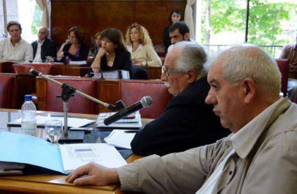 Cano: �Estamos buscando la forma de reducir el costo, no vamos a eliminar ning�n servicio�