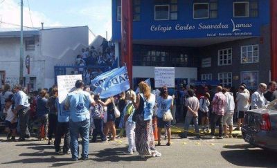 Denuncian persecuci�n de delegados y docentes en el colegio Saavedra Lamas