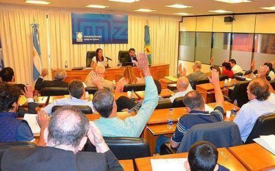 Gegunde y Kuruc fueron elegidos vicerrectores de la UNLZ