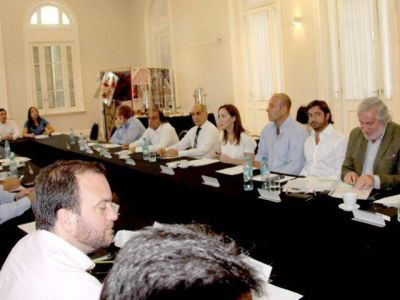 Vidal trajo a la ciudad su gabinete provincial