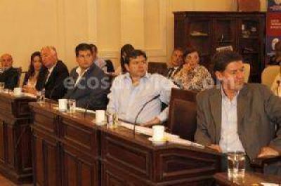 Para la pol�tica local, el a�o todav�a no comenz�