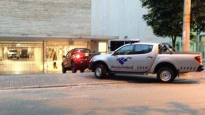 La polic�a brasile�a allan� la casa del ex presidente Lula da Silva en San Pablo