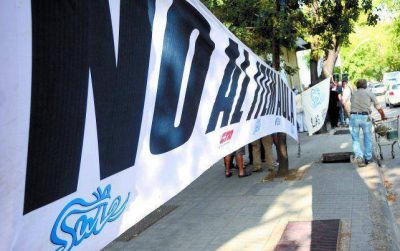 El SUTE presiona al Gobierno de Mendoza para reabrir la discusi�n salarial