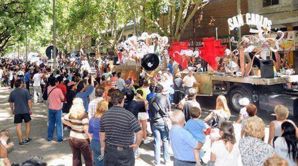 Seg�n el Gobierno, en Vendimia, los turistas permanecen m�s d�as y gastan m�s