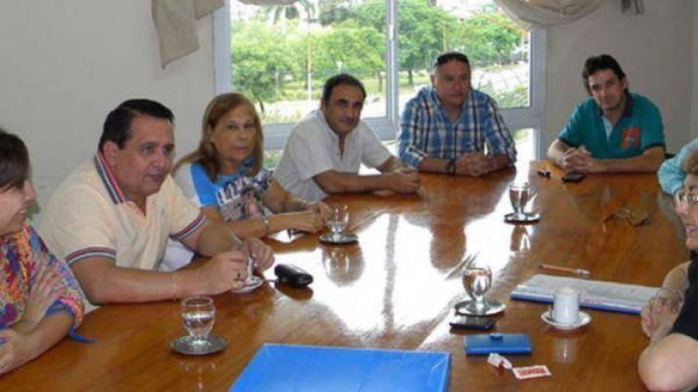 El aumento de la tarifa del servicio de taxis llegar� a 35%