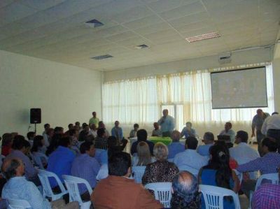 Colombi reuni� a intendentes y concejales del radicalismo