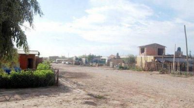 Se re�nen por el precio de las tierras del Obrero B