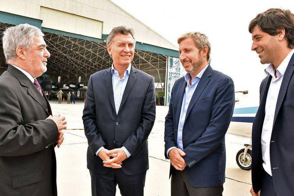 Macri anunci� que Naci�n terminar� obras viales y portuarias para Chubut